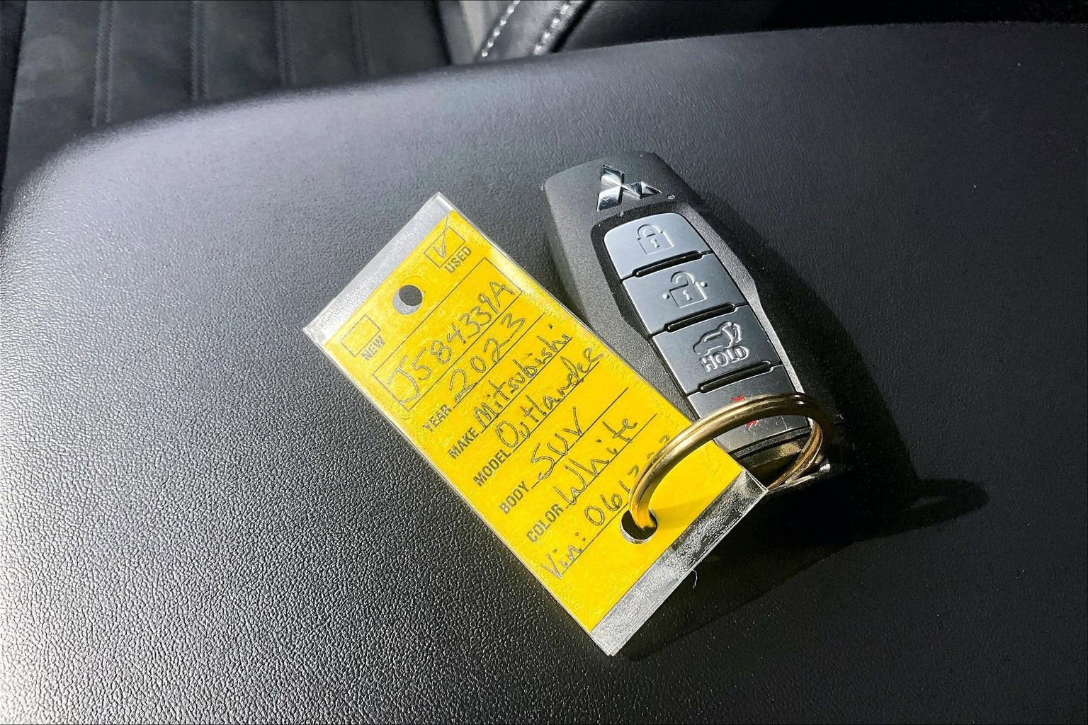 2023 Mitsubishi Outlander SE