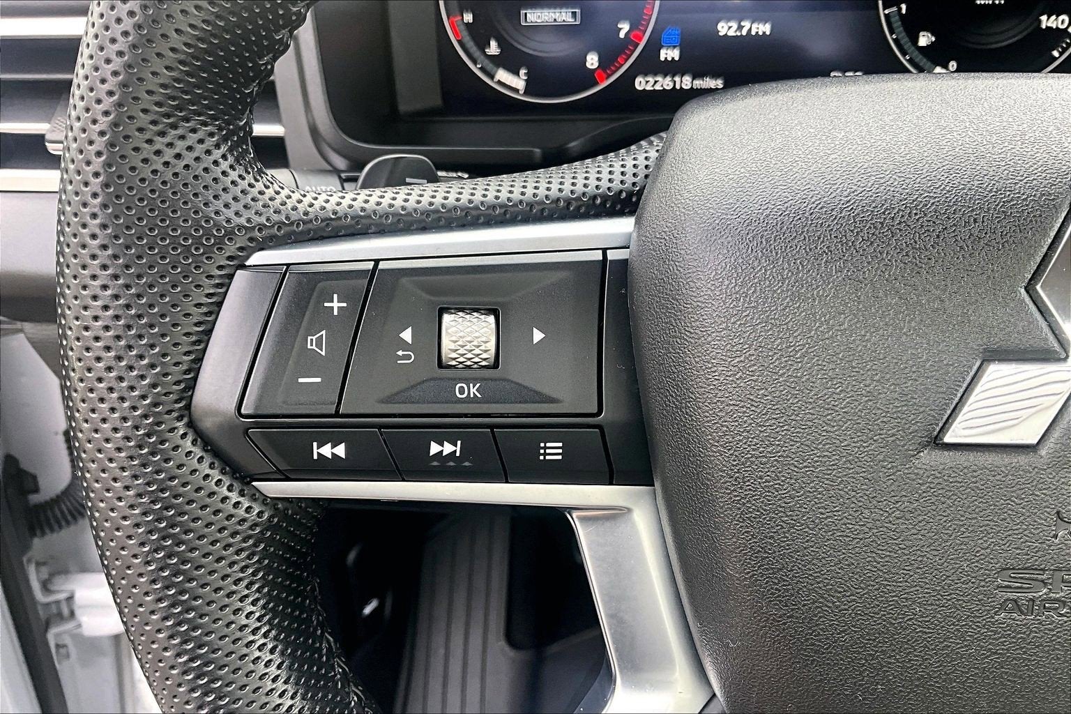 2023 Mitsubishi Outlander SEL