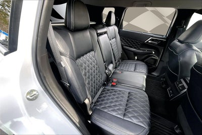 2023 Mitsubishi Outlander SEL