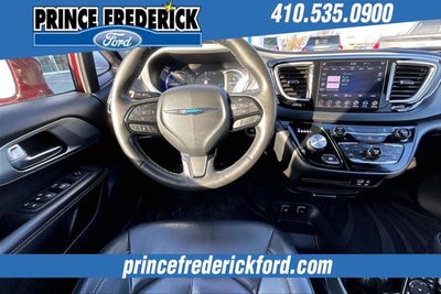 2020 Chrysler Pacifica Hybrid Touring L