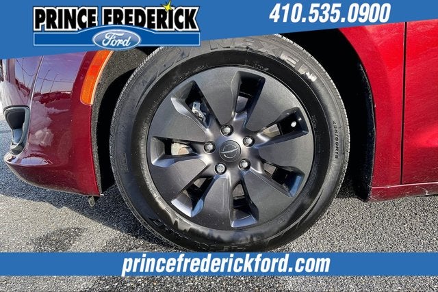 2020 Chrysler Pacifica Hybrid Touring L