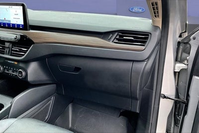 2020 Ford Escape Titanium Hybrid