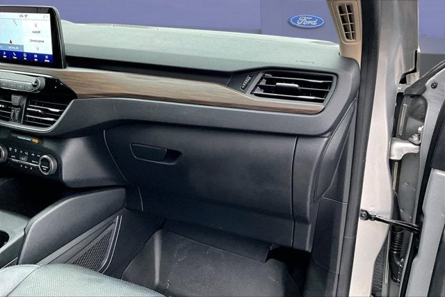 2020 Ford Escape Titanium Hybrid