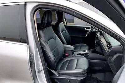 2020 Ford Escape Titanium Hybrid