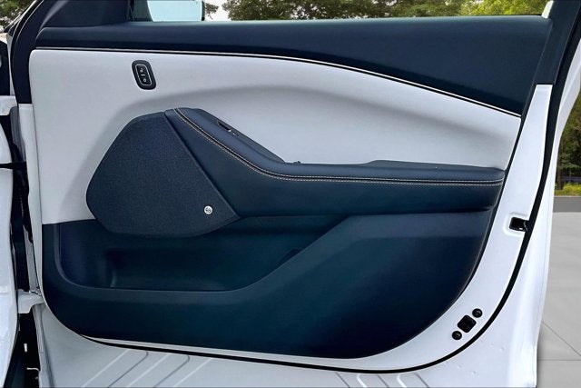 2022 Ford Mustang Mach-E Premium