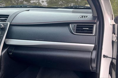 2017 Toyota Camry SE