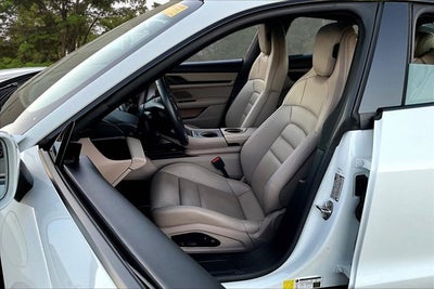 2022 Porsche Taycan Base