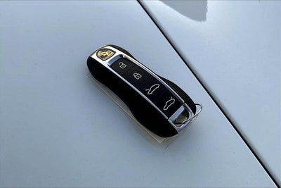 2022 Porsche Taycan Base