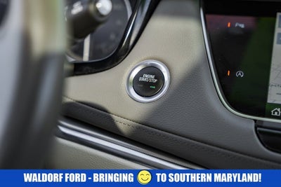 2022 Cadillac XT5 AWD Premium Luxury