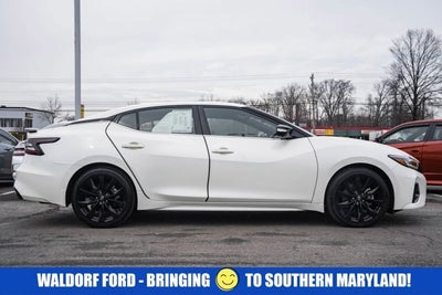 2023 Nissan Maxima SR