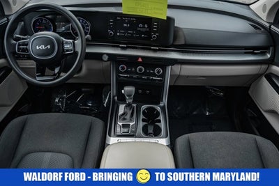 2023 Kia Carnival LX