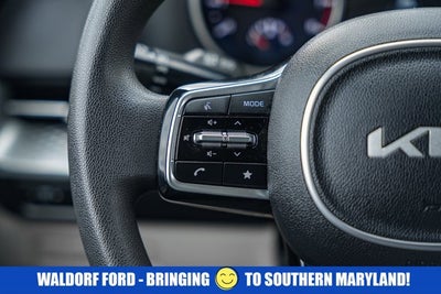 2023 Kia Carnival LX