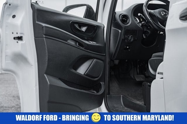 2022 Mercedes-Benz Metris Cargo Van 126 WB Cargo