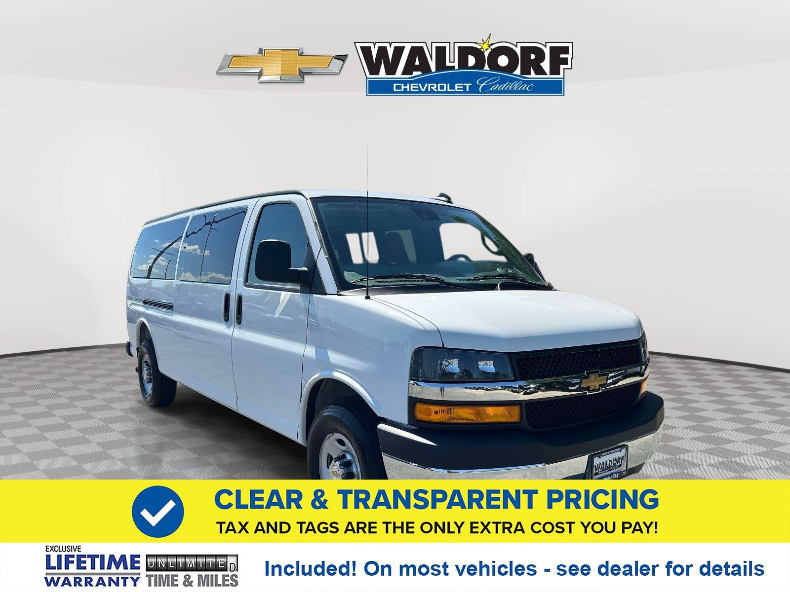 2025 Chevrolet Express Passenger 1LT