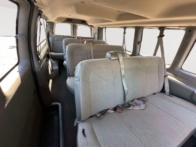 2025 Chevrolet Express Passenger 1LT