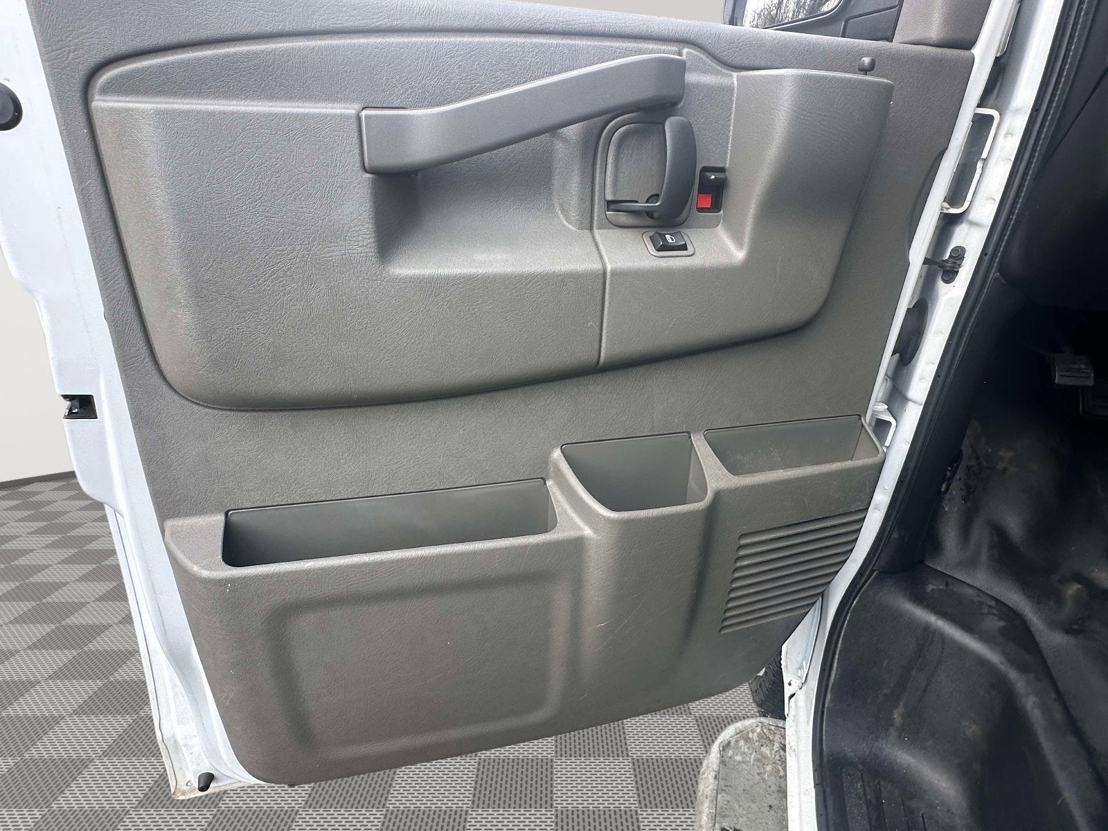 2022 Chevrolet Express Cargo 2500 WT