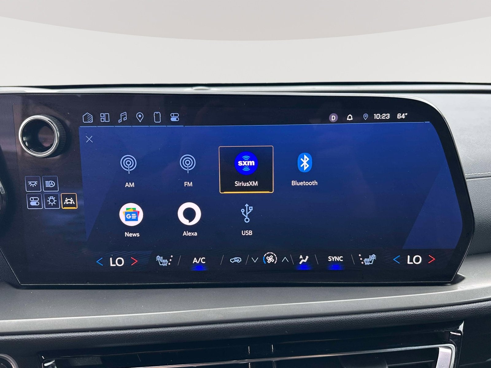 2024 Chevrolet Traverse LS