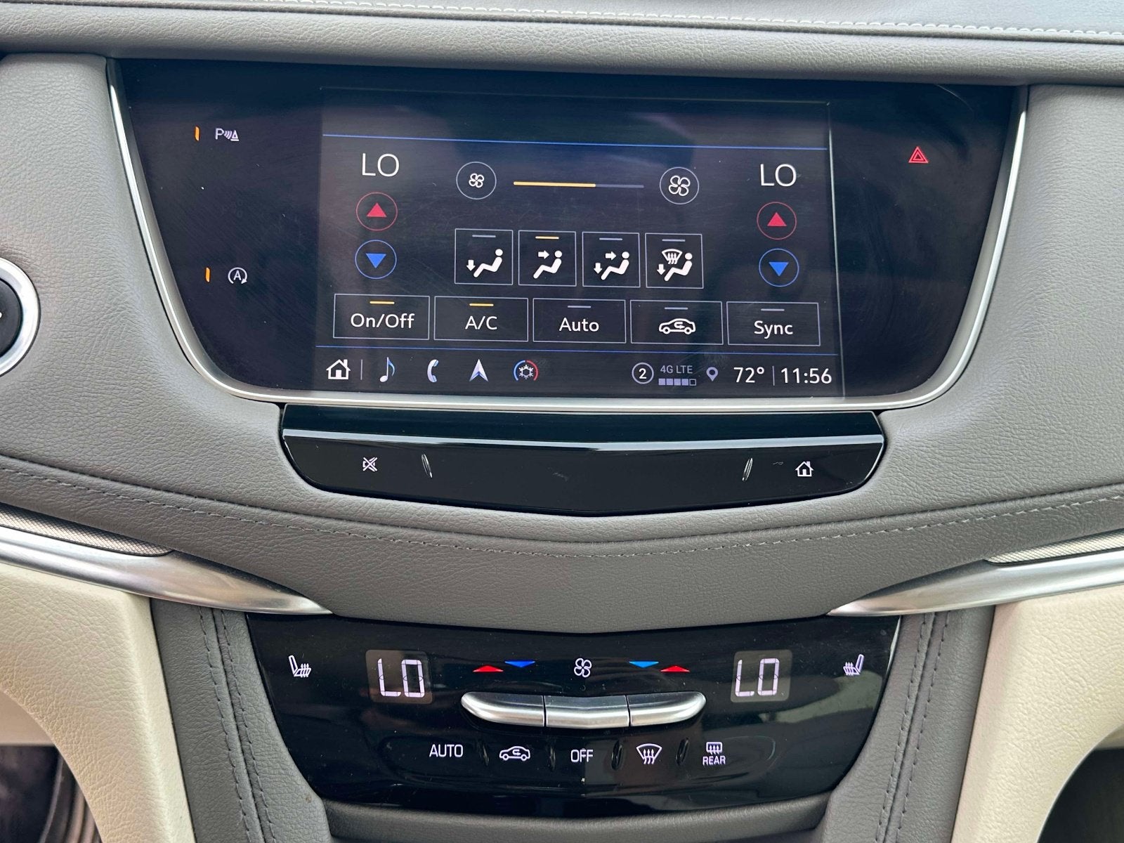 2022 Cadillac XT5 FWD Premium Luxury