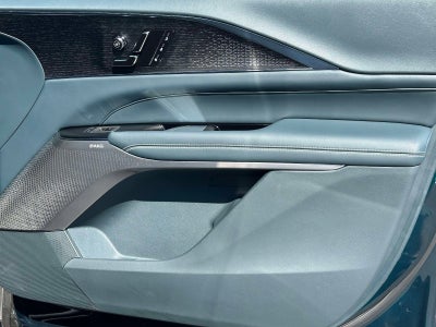 2024 Cadillac LYRIQ Sport 3