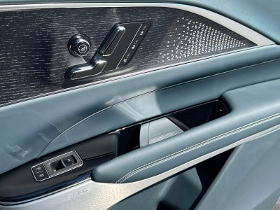 2024 Cadillac LYRIQ Sport 3
