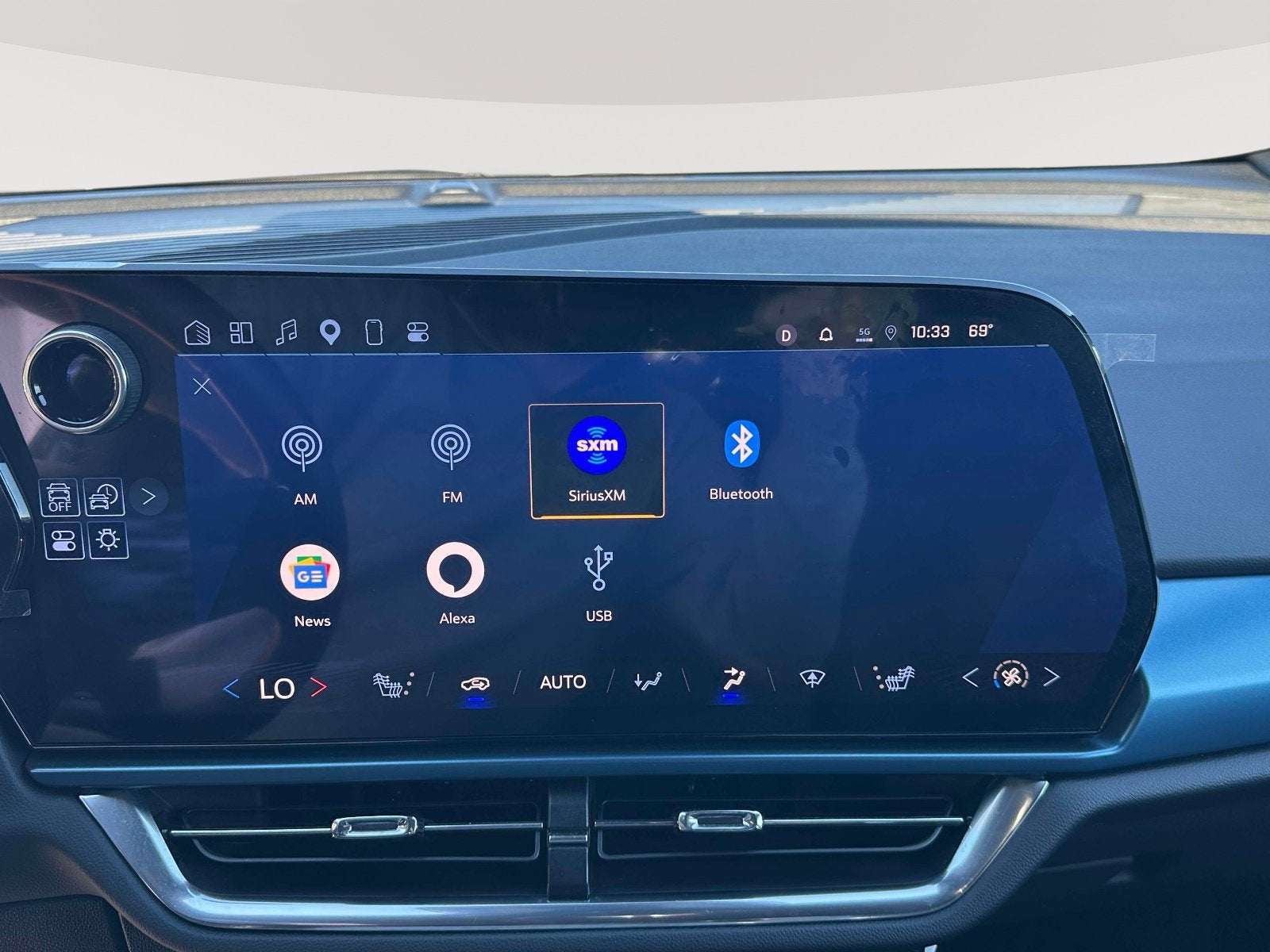 2024 Chevrolet Equinox EV 2LT