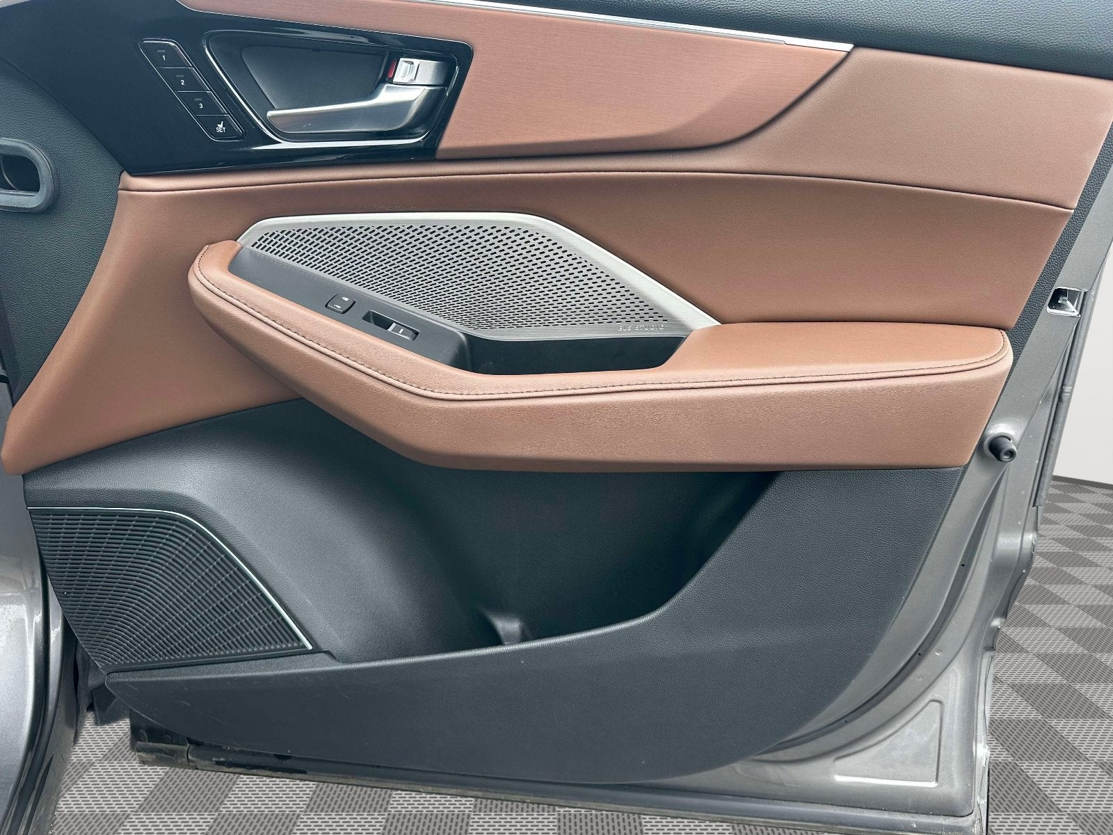 2024 Acura MDX w/Technology Package