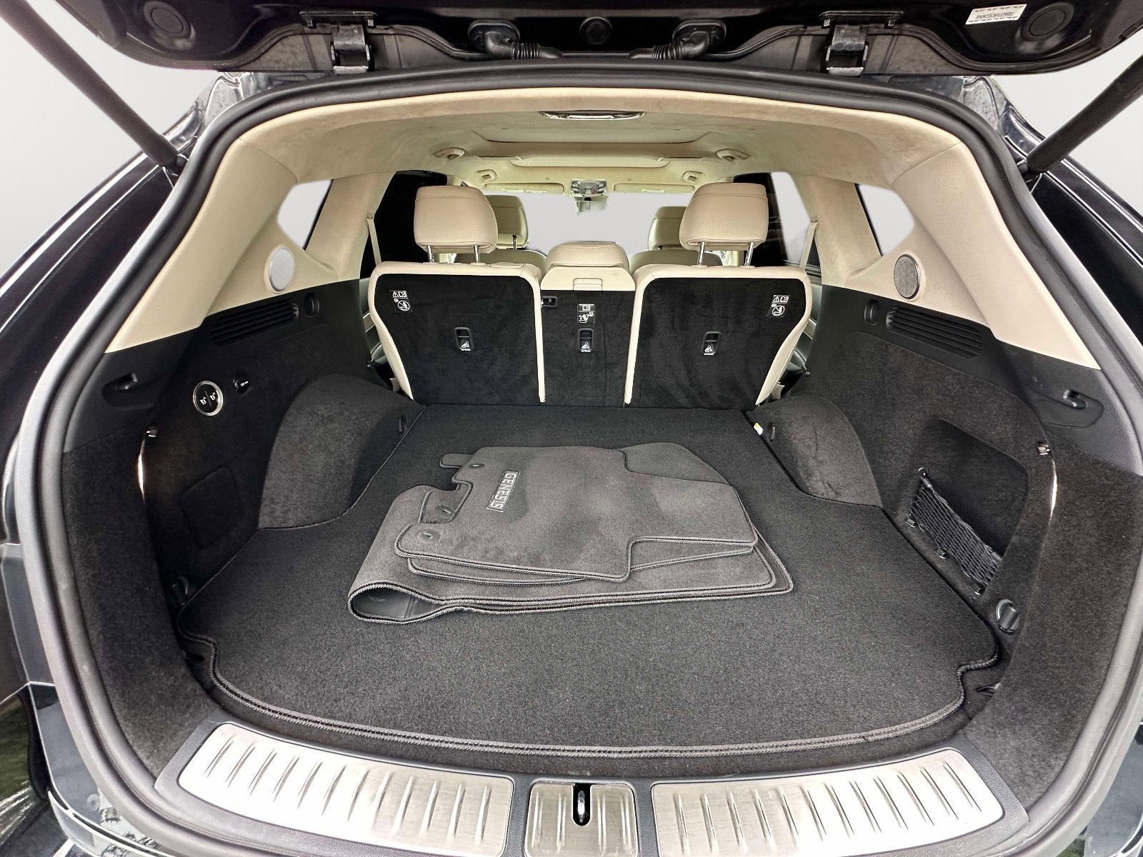 2023 Genesis GV80 Base