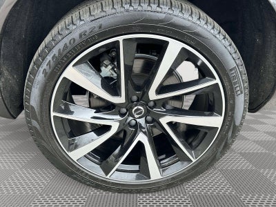 2024 Volvo XC90 Plus Bright Theme