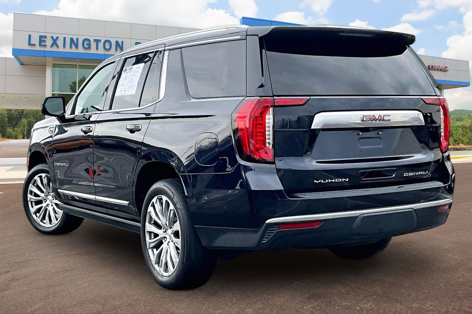 2023 GMC Yukon Denali