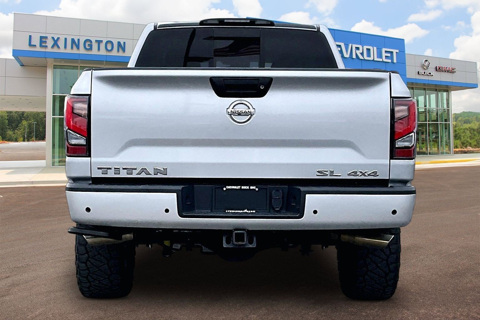 2021 Nissan TITAN Crew Cab SL 4x4