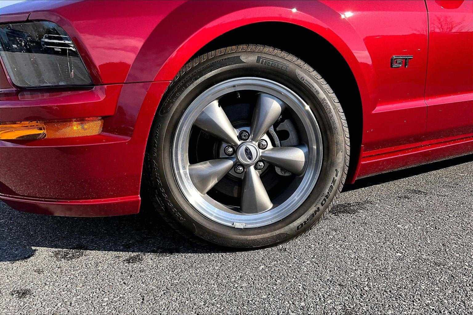 2006 Ford Mustang GT Deluxe