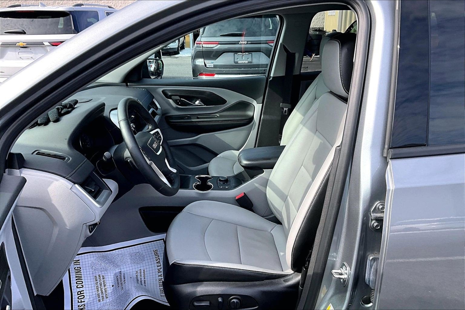 2024 GMC Terrain SLT