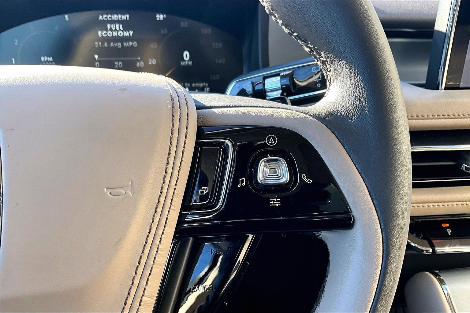 2022 Lincoln Aviator Standard