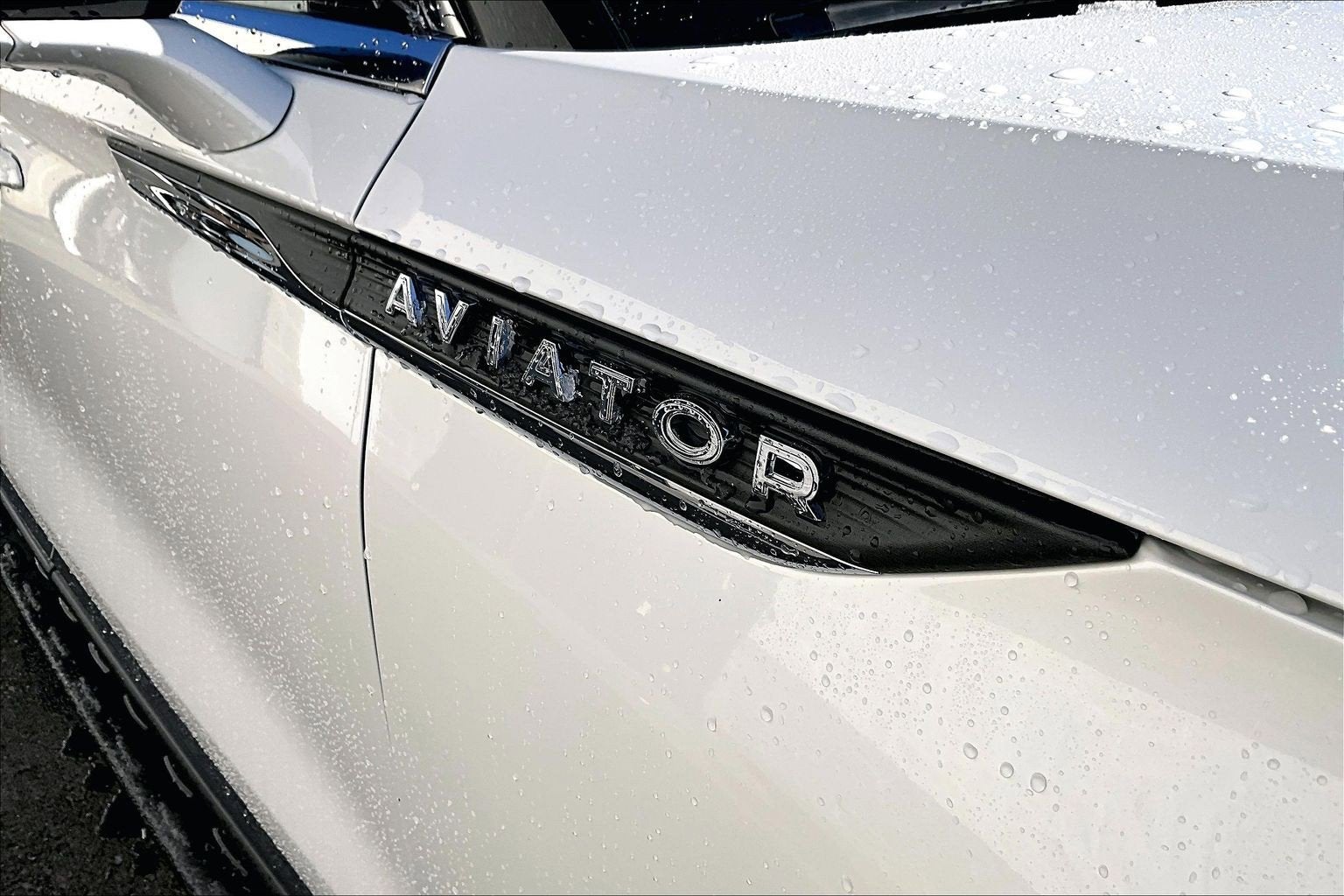 2022 Lincoln Aviator Standard