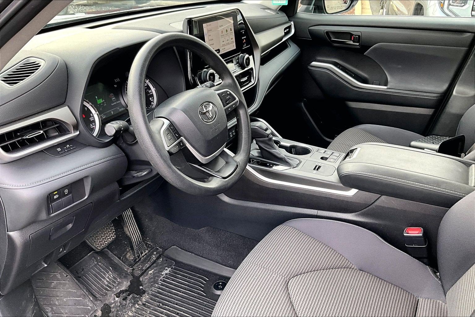 2023 Toyota Highlander L