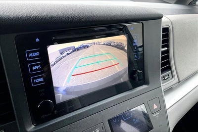 2017 Toyota Sienna LE Auto Access Seat