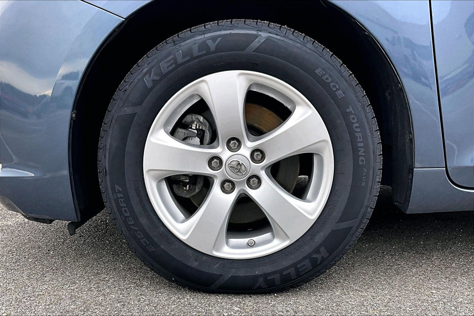 2017 Toyota Sienna LE Auto Access Seat