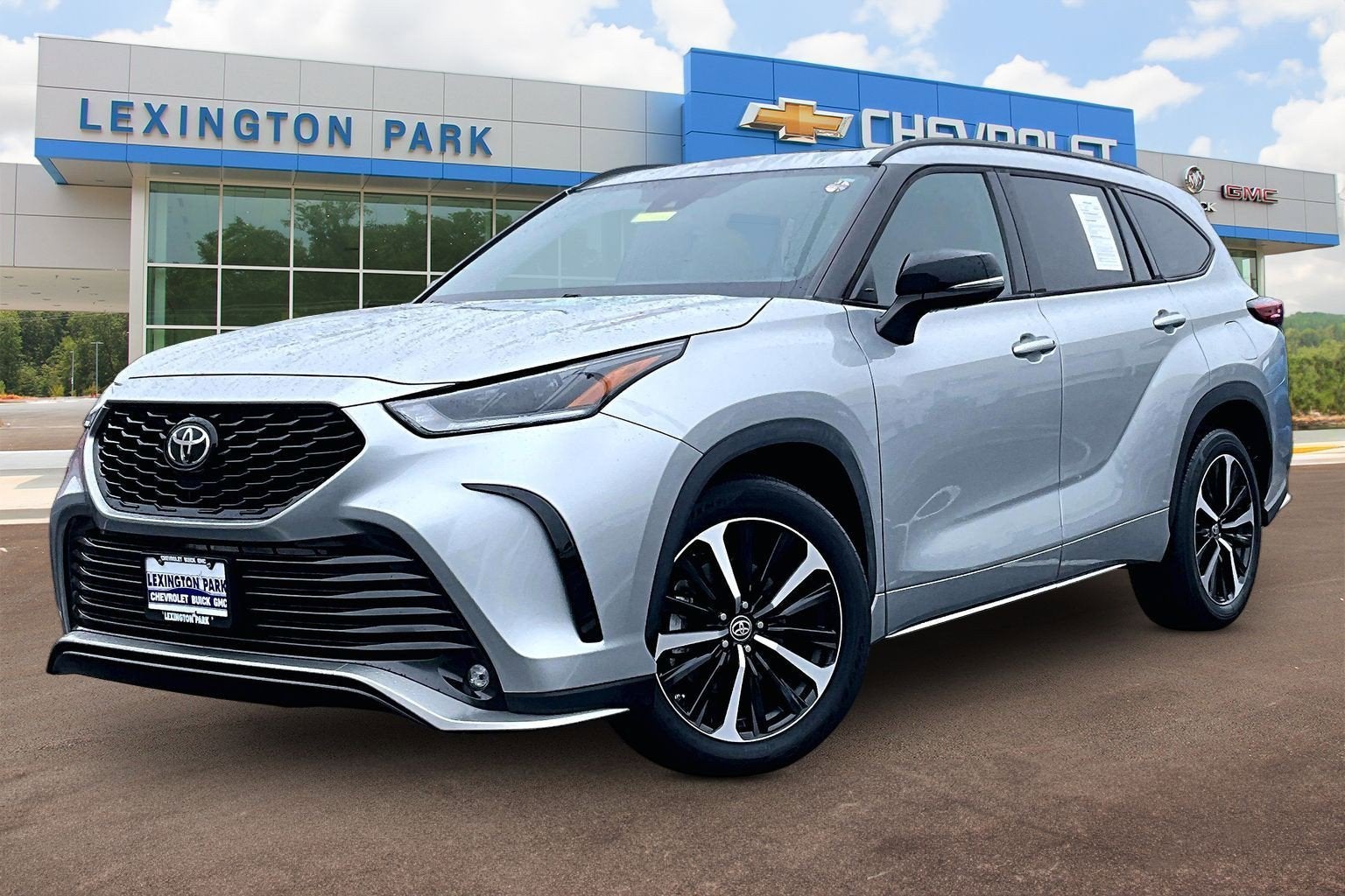 2022 Toyota Highlander XSE