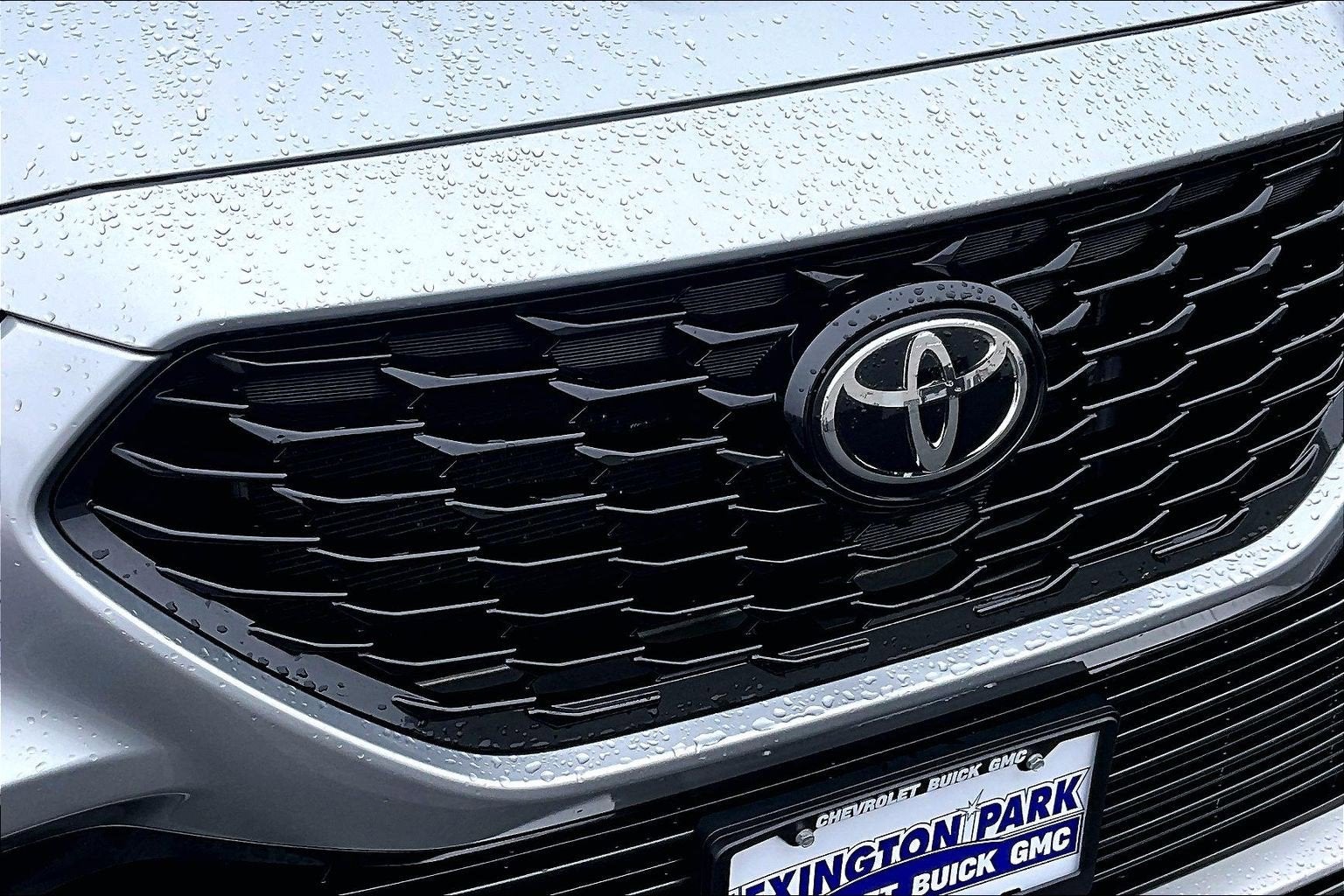 2022 Toyota Highlander XSE